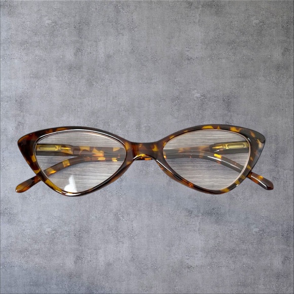 Brown Cats eye reading glasses multiple strength - Picture 3 of 5